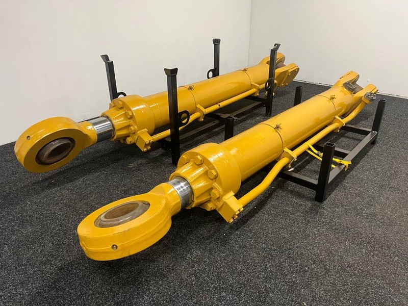Cat 5130 B bucket cylinder 135-5044